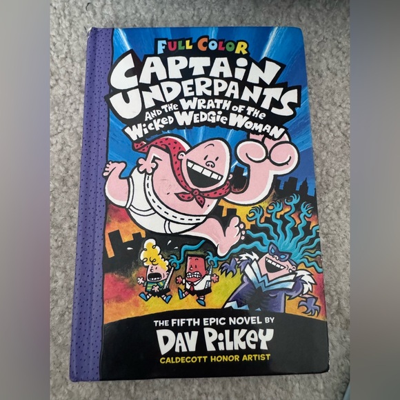 Captain Underpants Book - Picture 1 of 2